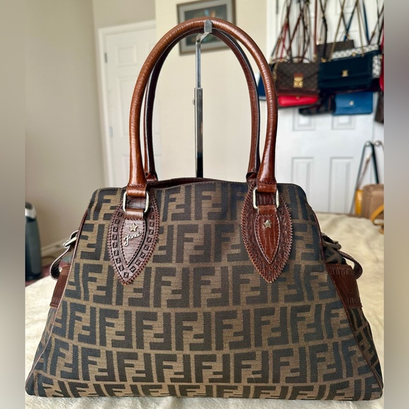 Fendi Zucca Brown Canvas Shoulder/Hand Bag - Picture 2 of 16